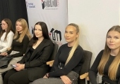 7 Duży