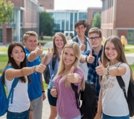 summer-holidays-education-campus-teenage-concept-group-students-teenagers-showing-thu Średni